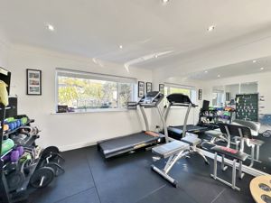 Photo 17- click for photo gallery